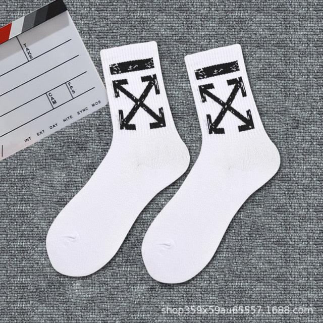 1 Pair Brand New Fashion Pure Cotton Black White Crew Unisex Socks Sports High Skateboard Blaze Street Wear Happy Long Warm Winter And Autumn Socks For Men And Women