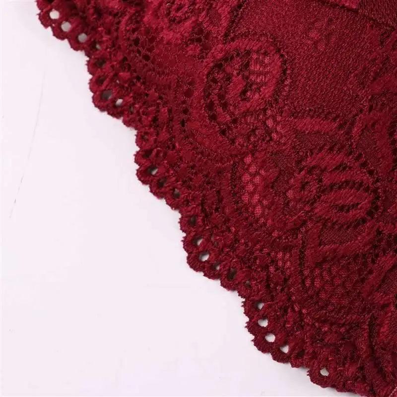 Stunning Women's French Style Lace Bra Girls Triangle Cup Lingerie With Deep V Wireless Underwear Soft Thin Seamless Bra