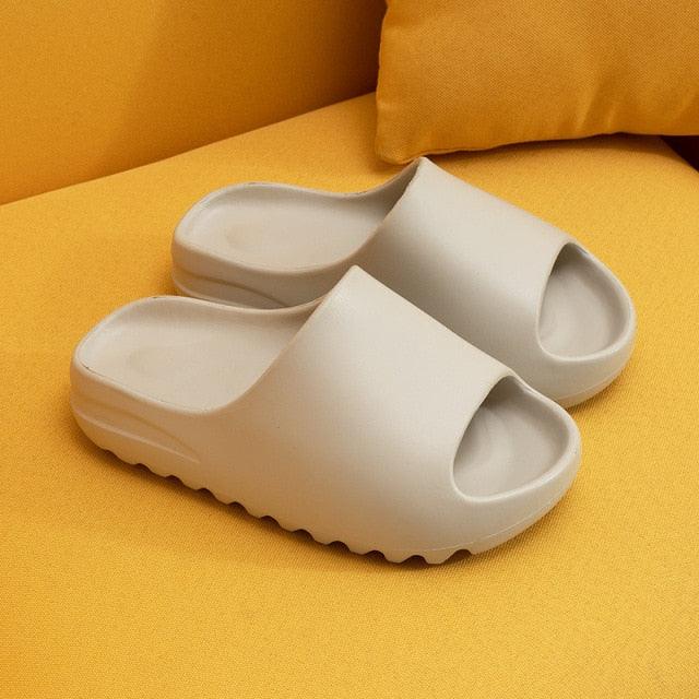 Women Platform Flat Slippers Outdoor Flip Flops Summer Beach Fashion Indoor Slippers Unisex Men Non-slip Slides Thick Sole Home House Cloud Cushion Sandals For Indoor And Outdoor