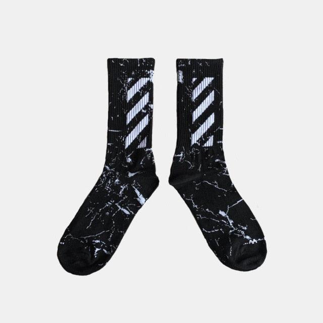 1 Pair Brand New Fashion Pure Cotton Black White Crew Unisex Socks Sports High Skateboard Blaze Street Wear Happy Long Warm Winter And Autumn Socks For Men And Women