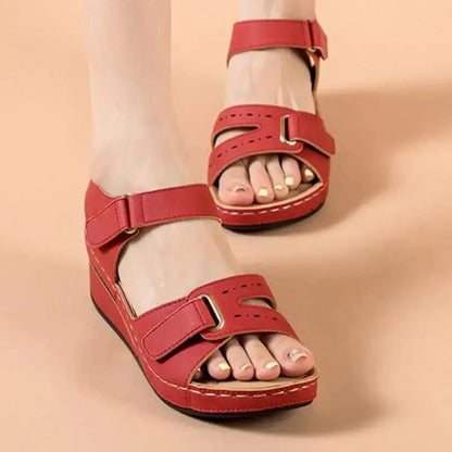 2021 Summer Classic Women's Sandals Elegant Buckle Strap Design Comfortable Women Shoes