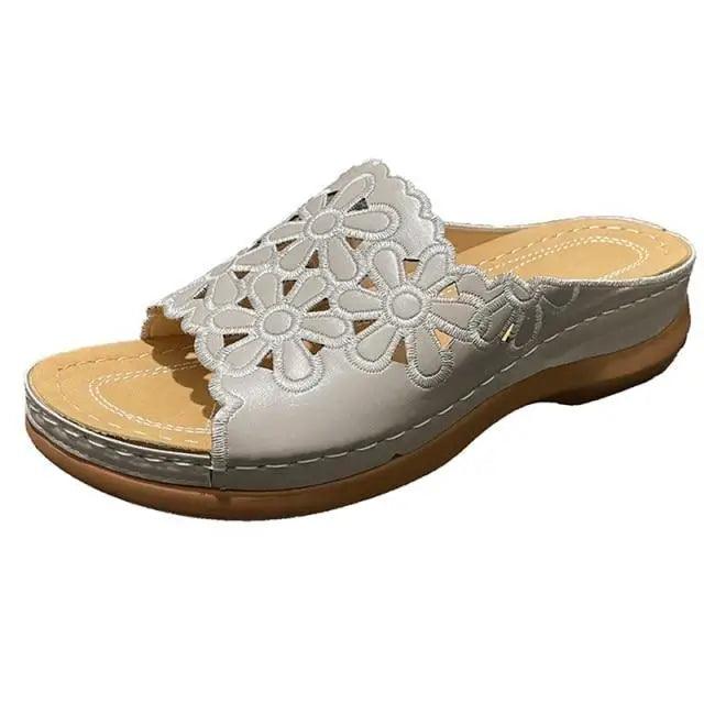 2021 Summer Classic Women's Sandals Elegant Buckle Strap Design Comfortable Women Shoes