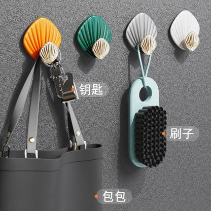4pcs Creative Shell Shape Wall Hanging Hook Punch-free Strong Adhesive Hook Bathroom Kitchen Wall-mounted Seamless Sticky Hook  Shell Hook Non-Punching Strong Adhesive Adhesive Hook Bearing Door Behind Wall Bathroom Kitchen Key Holder