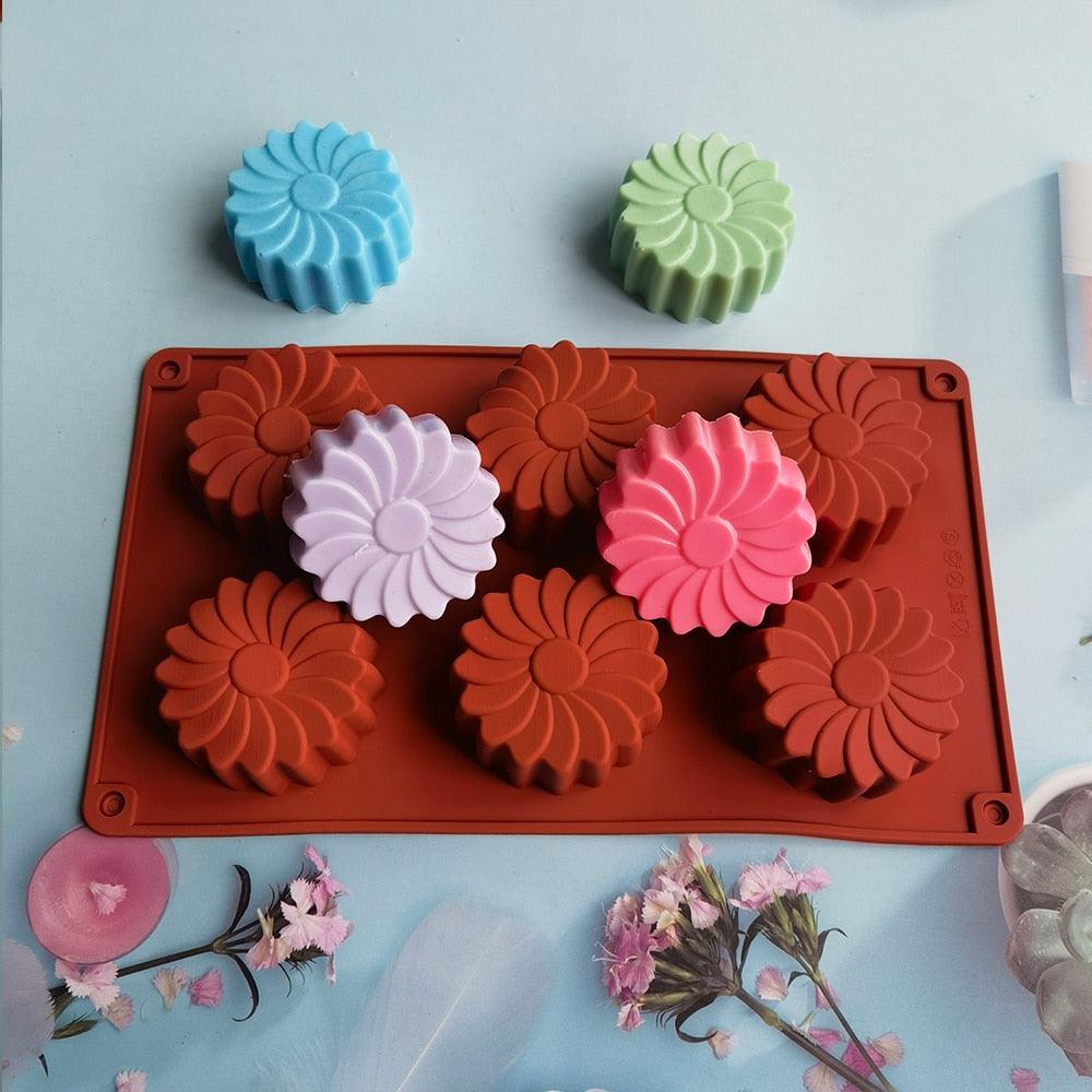 6 Holes Flower Shaped Silicone Mold Sunflower Flower Form Fondant Molds Handmade Soap Baking Crafts Cake Mould Decoration Tools Silicone Flower Shape Soap Molds