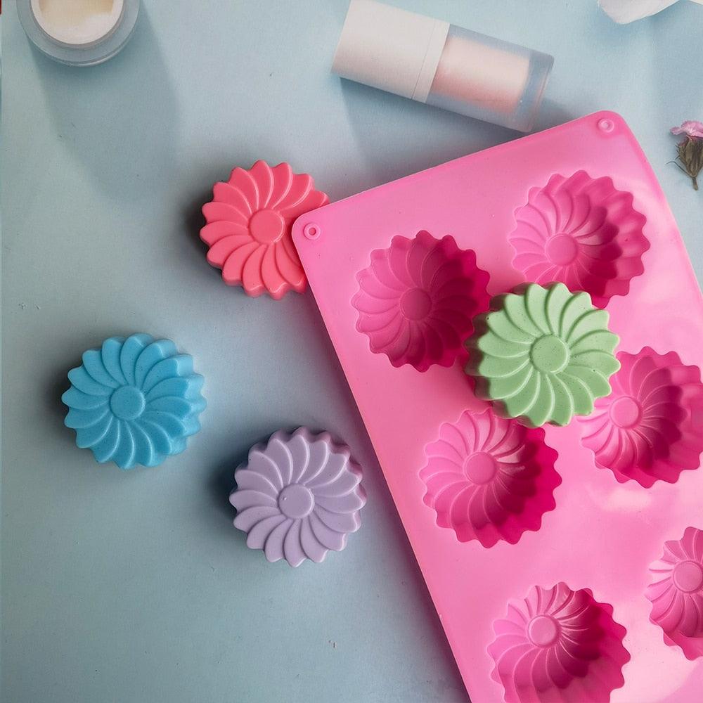 6 Holes Flower Shaped Silicone Mold Sunflower Flower Form Fondant Molds Handmade Soap Baking Crafts Cake Mould Decoration Tools Silicone Flower Shape Soap Molds