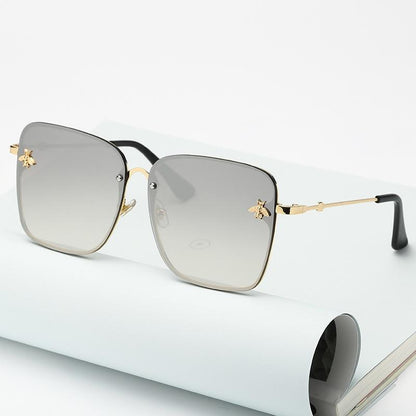 New Fashion Lady Oversize Rimless Square Bee Sunglasses For Women  With Small Bee Glasses Design Gradient Sunglasses With UV400