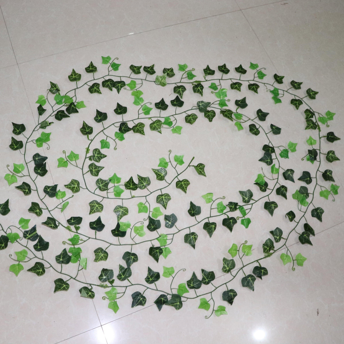 Artificial Ivy Leaf Garland Fake Leaves Hanging Vines  For Home Decor Creeper Green Ivy Artificial Ivy Garland Greenery Hanging Plant Vine for Wedding Wall Party Room Astethic Stuff Decor 100pcs Leaf 1 piece 2.4M