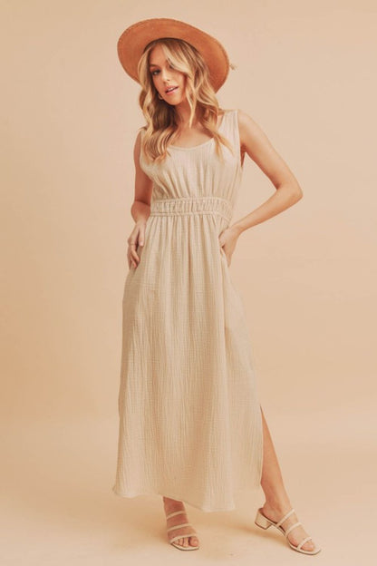 Side Slit Round Neck Sleeveless Maxi Tank Dress For Women – Fluttering, Versatile and Comfortable Dress with Side Slits for Relaxed, Breezy Style