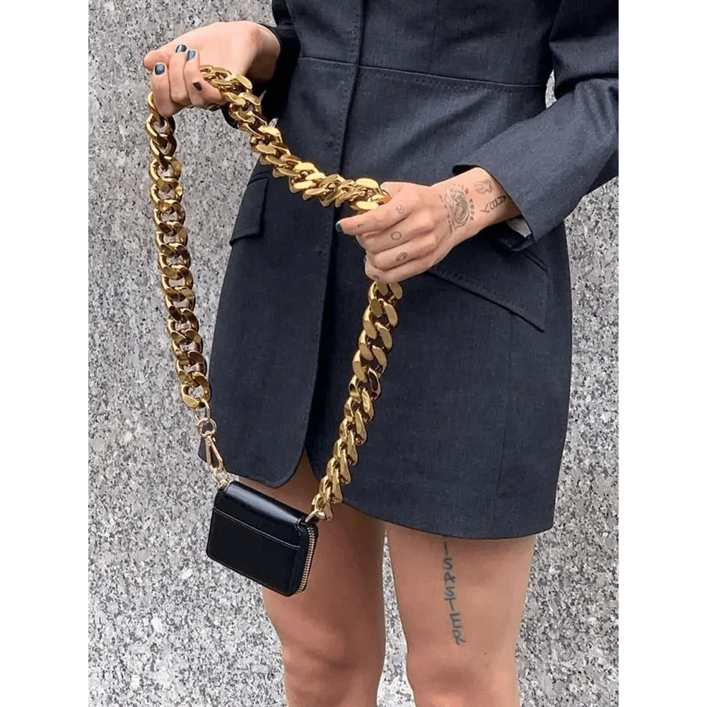 New Sparkling Thick Metal Chain Shoulder Bag Bike Wallet, Mini Bag, Coin Purse. Fashionable Women Pack Leather Crossbody Bags