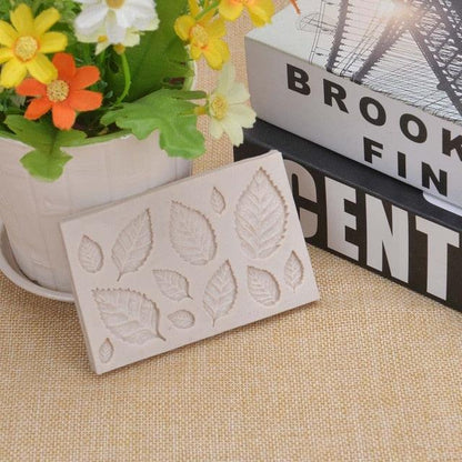 Tree Leaf Mold Silicone Fondant Cake Decorating Tools Chocolate Baking Mould 3D Sugarcraft  Homemade Bakeware 3D Leaf Silicone Mold For Chocolate Candy Sugar Craft Cake Decoration Cupcake Decoration