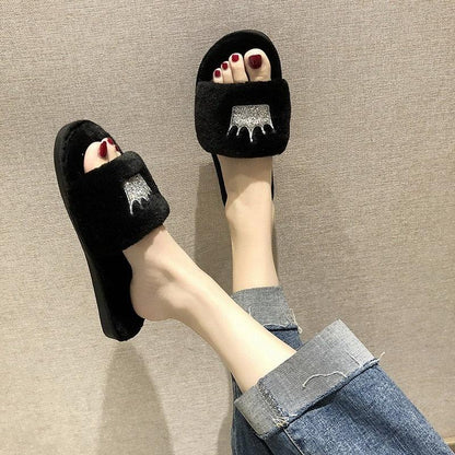 Warm Fluffy Slippers Women Faux Fur Slipper Indoor Floor Slides Flat Soft Furry House Warm Comfortable Fuzzy Furry Bedroom Slippers Indoor Cozy Memory Foam Anti-Slip Flip Flops